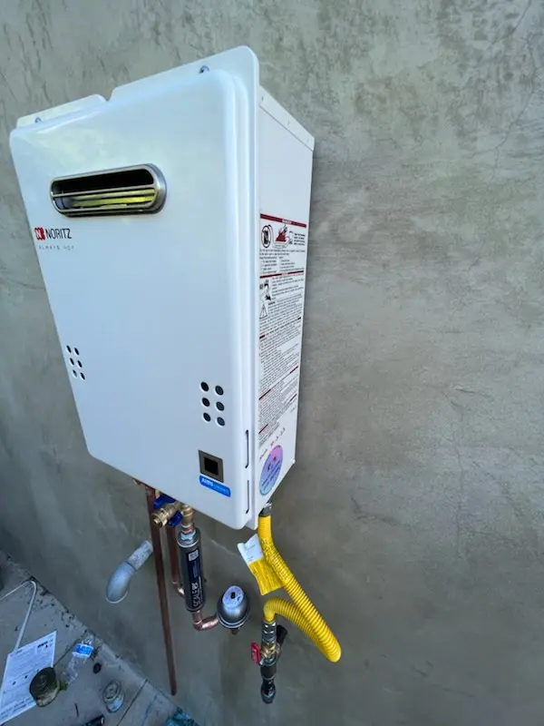 Tankless water heater installation for Sublimity homes
